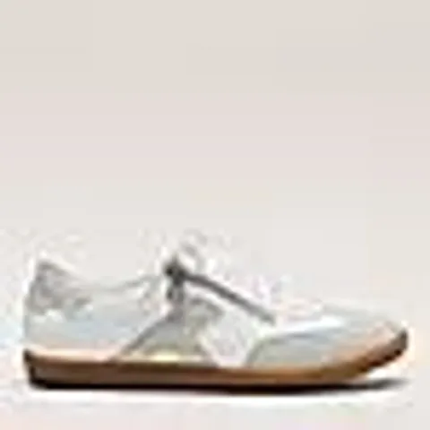 RIEKER WHITE COMBI SNEAKERS SIZE 7.5
