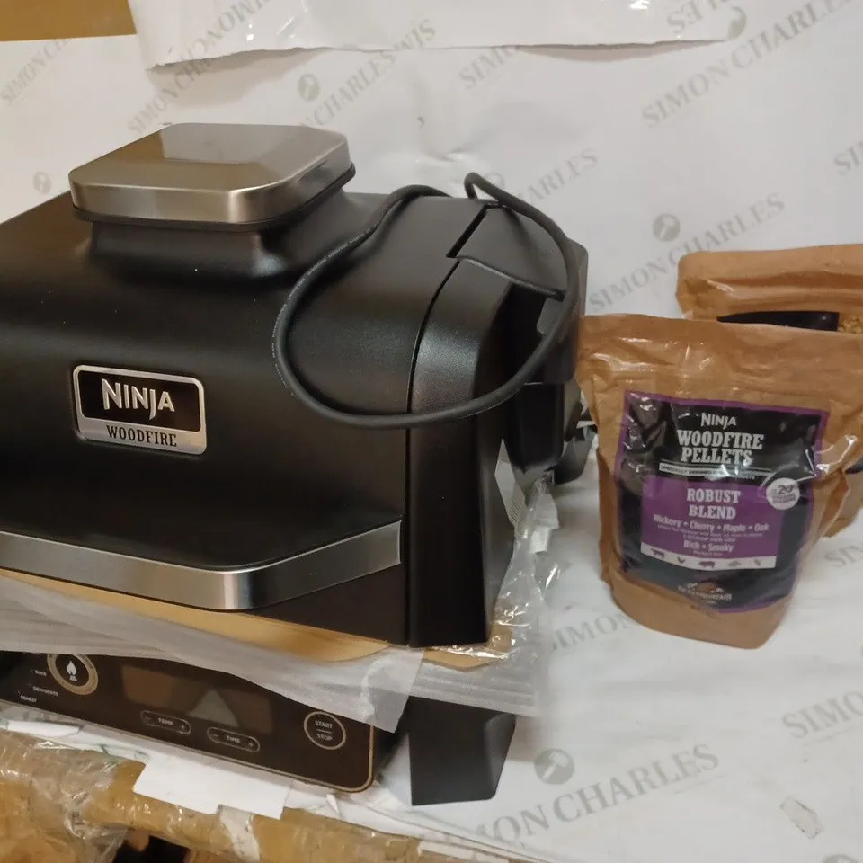NINJA WOODFIRE ELECTRIC BBQ GRILL & SMOKER WITH AIR FRY FUNCTION OG701UKQ