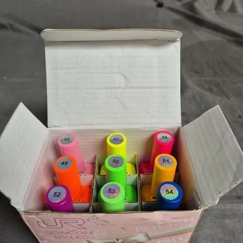 SET OF 9 BOTTLES OF JR GEL NAIL VARNISH - ASSORTED COLOURS - 15ML PER BOTTLE