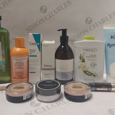 BOX OF APPROX 10 ASSORTED BEAUTY PRODUCTS TO INCLUDE CERA VE BLEMISH CONTROL GEL, MAX FACTOR MIRACLE TOUCH FOUNDATION #CREAM IVORY, YARDLEY PERFUMED TALC, ETC
