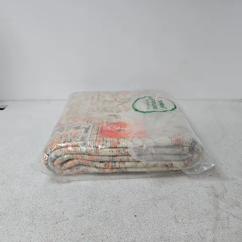 WASHABLE RUG, 200 X 290 CM, WRAPPED IN 100% RECYCLED PLASTIC