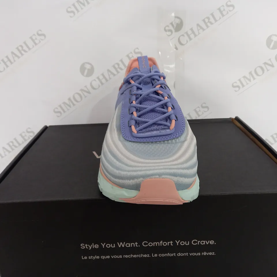 VIONIC CYAN & LILAC THREE ZONE COMFORT TRAINERS - SIZE 7