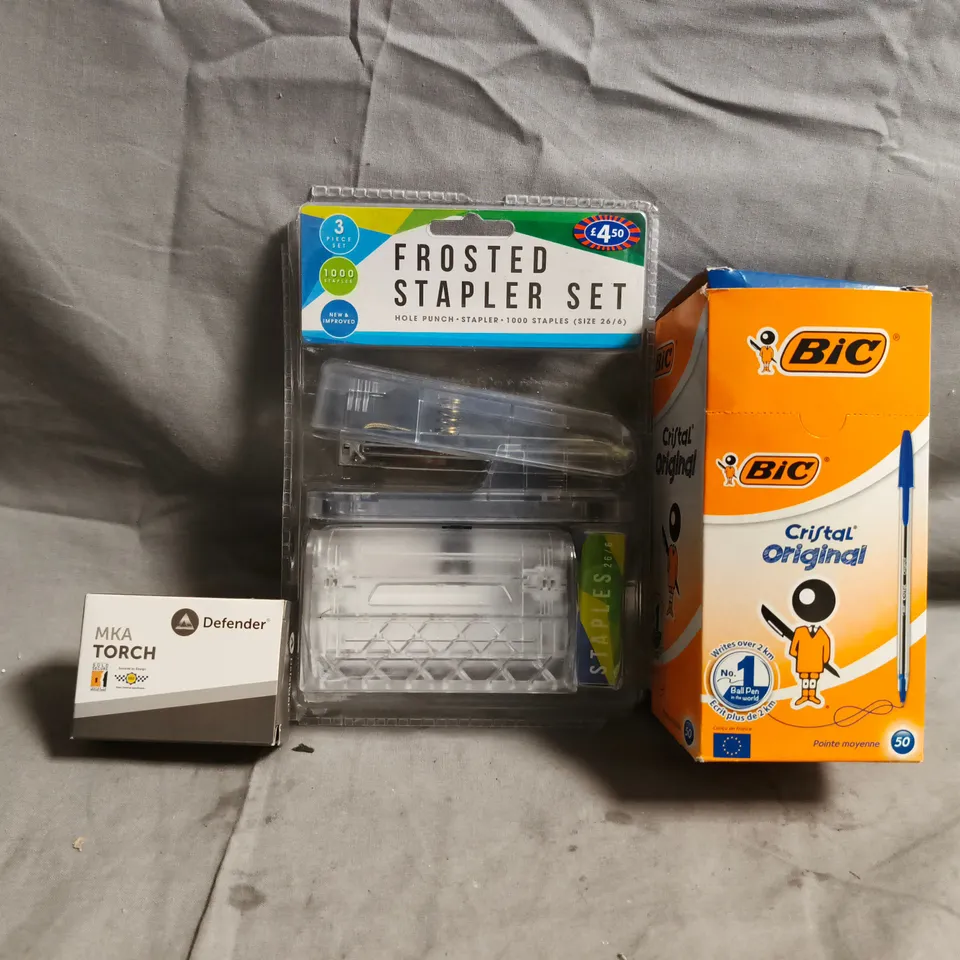 APPROXIMATELY 10 ASSORTED HOUSEHOLD ITEMS TO INCLUDE BIC PENS, FROSTED STAPLER SET, ETC