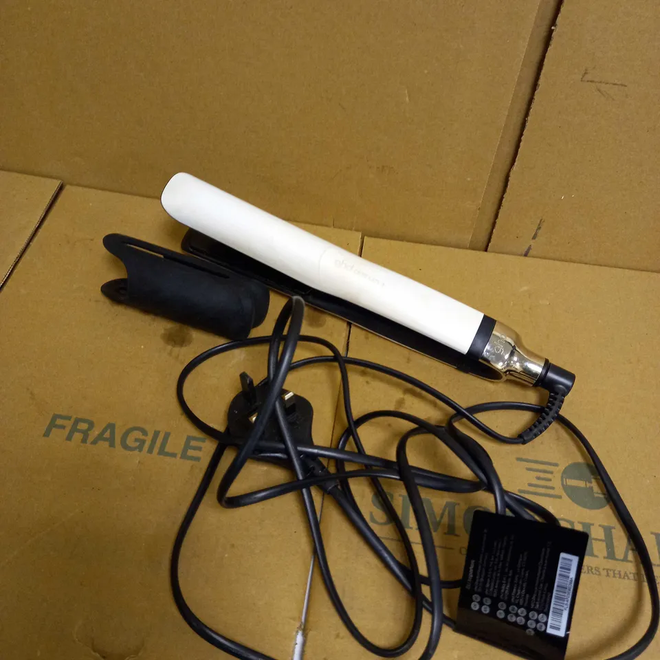 GHD PLATINUM+ STYLER PROFESSIONAL SMART HAIR STRAIGHTENERS