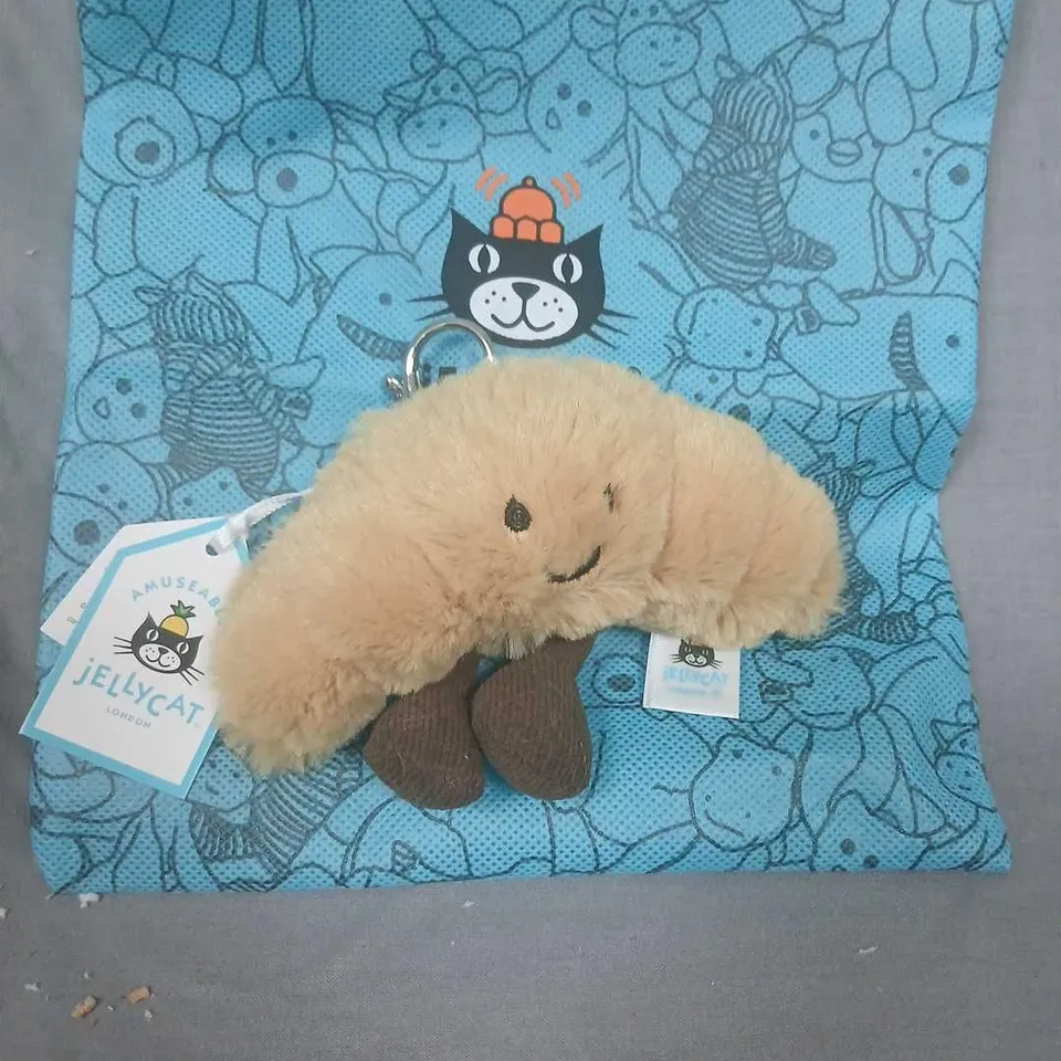 JELLYCAT AMUSEABLE CROISSANT BAG CHARM – BEIGE PLUSH