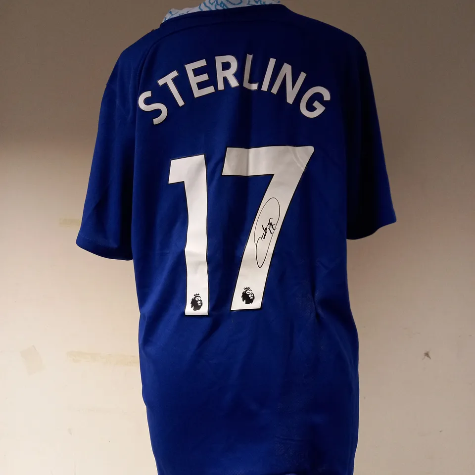 CHELSEA 2022-23 HOME SHIRT STERLING 17 WITH SIGNATURE, MENS MEDIUM