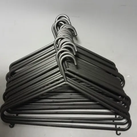 BOX OF APPPROXIMATELY 40 BLACK PLASTIC HANGERS 