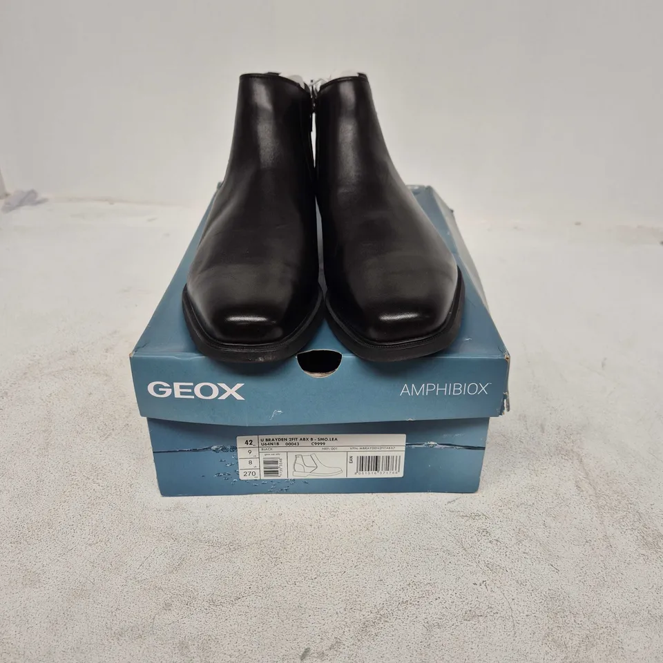 BOXED PAIR OF GEOX AMPHIBIOX U BRAYDEN 2FIT SHOES IN BLACK - UK 8