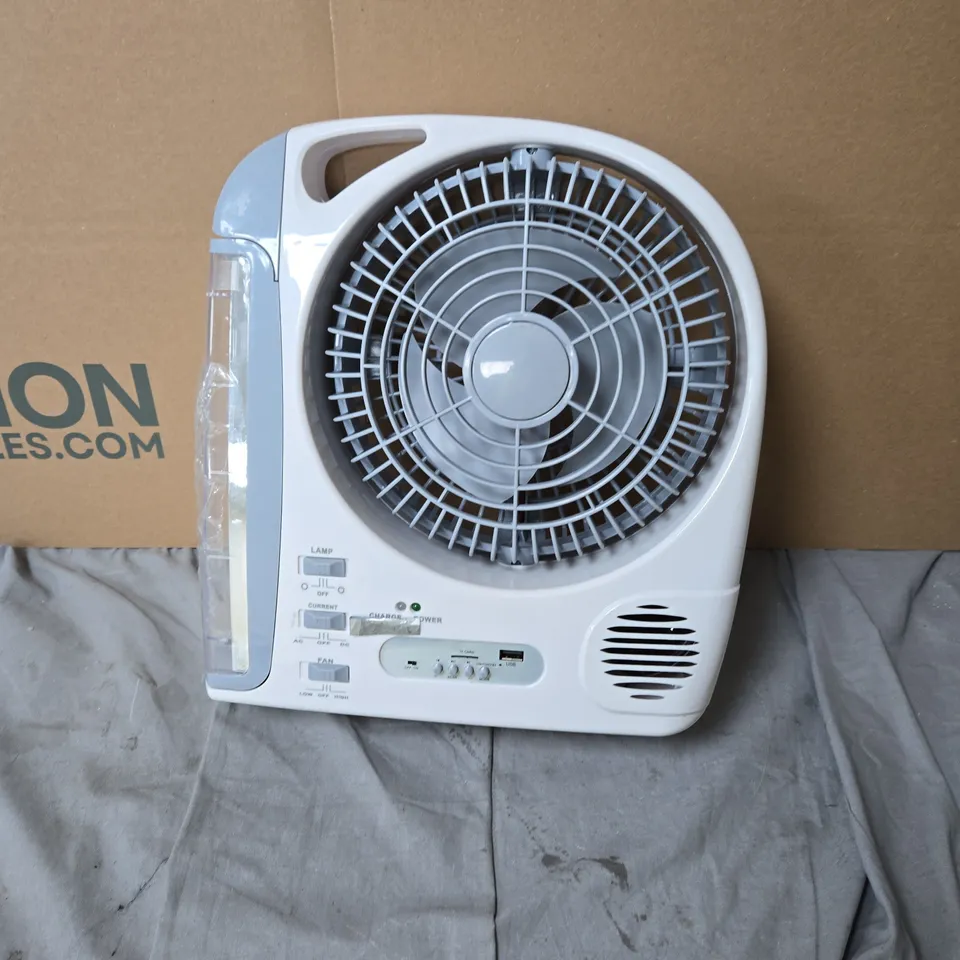 PORTABLE DESK FAN WITH BUILT-IN BATTERY – WHITE/GREY
