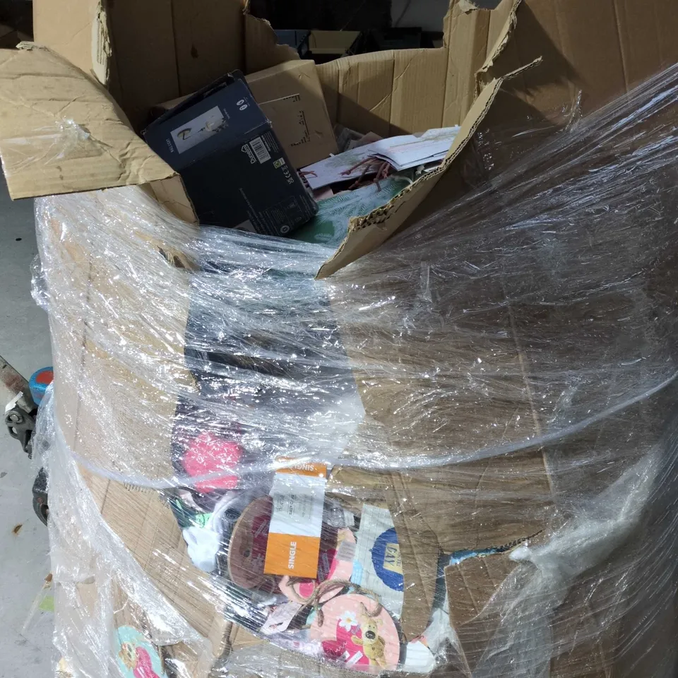 PALLET CONTAINING LARGE QUANTITY HOUSEHOLD ITEMS TOO INCLUDE LIGHT BULBS , GIFT BAGS , STICK CANDLES , DECORATIONS , ETC 
