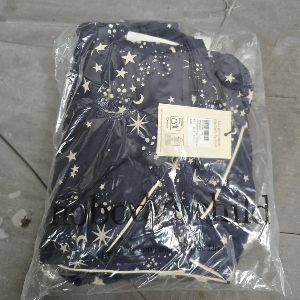 BAGGED NOBODYS CHILD CELESTIAL PRINT PYJAMA SHIRT/TRS SET IN NAVY - UK S