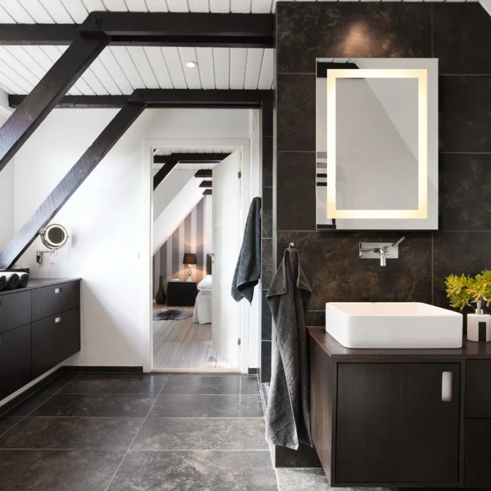 BRAND NEW BOXED NEXA 500 x 700 RING-LIT LED MIRROR - M57.1003 (1 BOX)