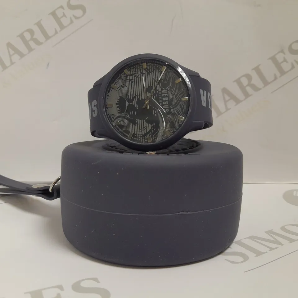 VERSACE VERSUS DOMUS GENT'S SILICONE WATCH  RRP £99