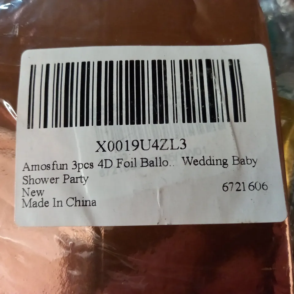 LOT OF ASSORTED PARTY ITEMS INCLUDES PARTY BALLOON SETS AND PARTY FOIL