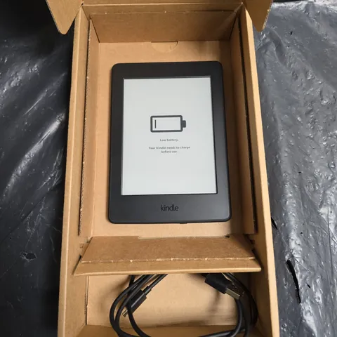 AMAZON KINDLE PAPERWHITE 6 IN E-READER (7TH GEN) – BOXED