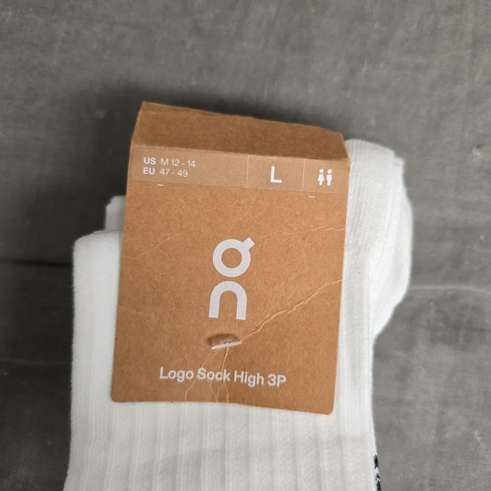 ON LOGO SOCK HIGH 3-PACK – WHITE, UK 9-10 (EU 43-45)