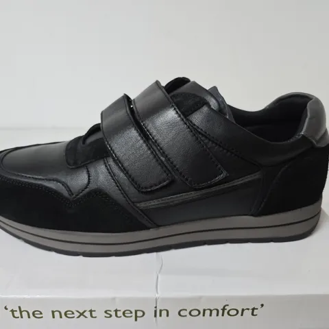 BOXED DR KELLER BRENDAN TRAINERS, BLACK - SIZE 9