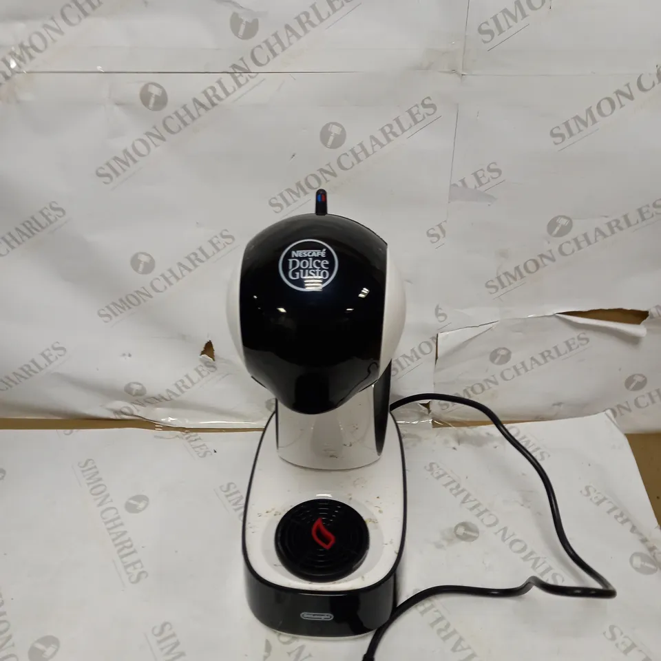 DELONGHI NESCAFÉ DOLCE GUSTO COFFEE MACHINE
