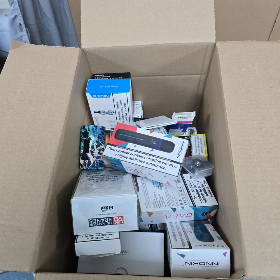 BOX OF APPROXIMATELY 30 ASSORTED E-CIGARETTES AND ACCOMPANIMENTS TO INCLUDE: VARIOUS ASPIRE PRODUCTS 