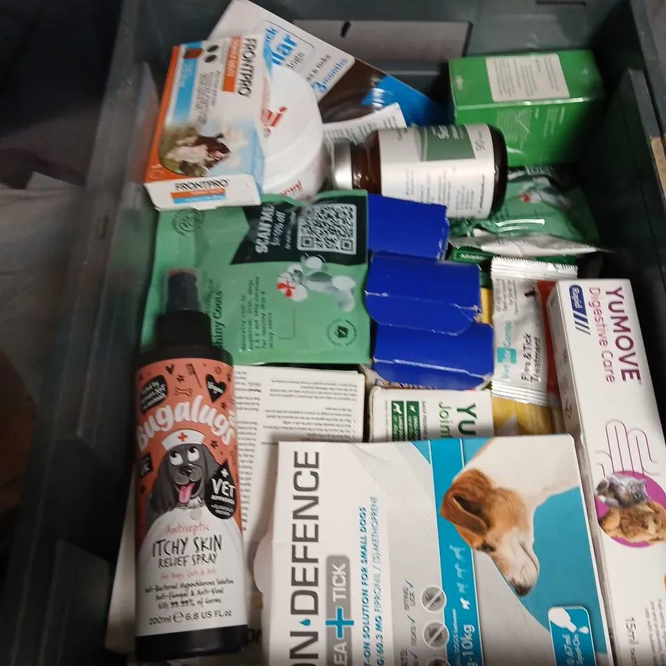 BOX OF ASSORTED PET CARE PRODUCTS  – FLEA/TICK TREATMENTS, CAT DIFFUSER KIT, DOG JOINT SUPPLEMENT