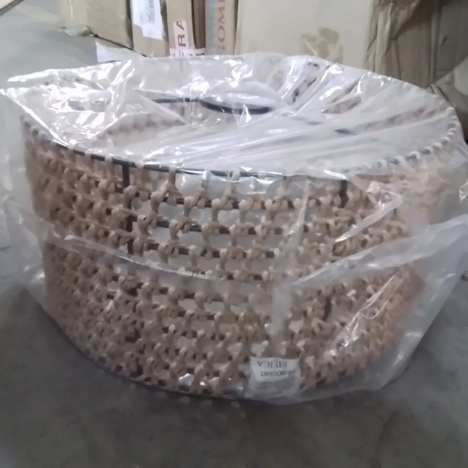 BOXED ROPE LIGHT FITTING AND SHADE
