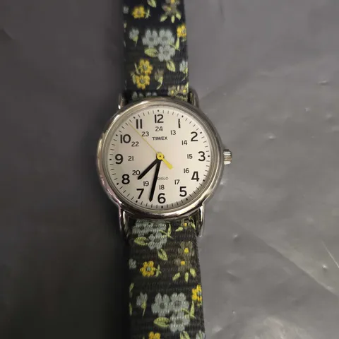 UNBOXED TIMEX WHITE DIAL WATCH WITH FABRIC STRAP