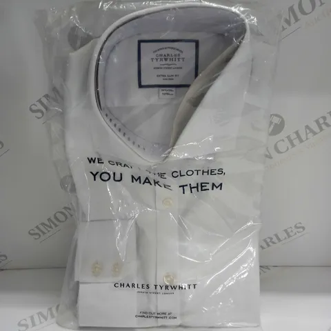 BAGGED CHARLES TYRWHITT BUTTON SHIRT SIZE 34"