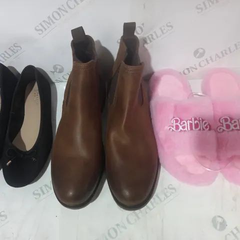 BOX OF APPROXIMATELY 15 ASSORTED PAIRS OF SHOES AND FOOTWEAR ITEMS IN VARIOUS STYLES AND SIZES TO INCLUDE BARBIE, PAPAYA, BECKETT, ETC