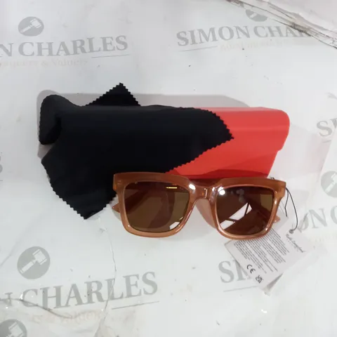 BOXED RUTH LANGSFORD SQUARE FRAME SUNGLASSES