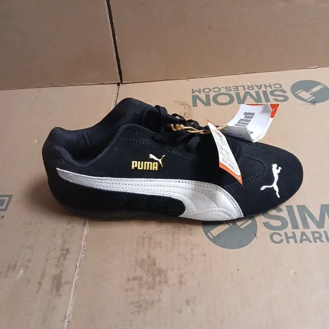 PUMA BLACK AND WHITE SUEDE TRAINERS BOXED UK SIZE 9
