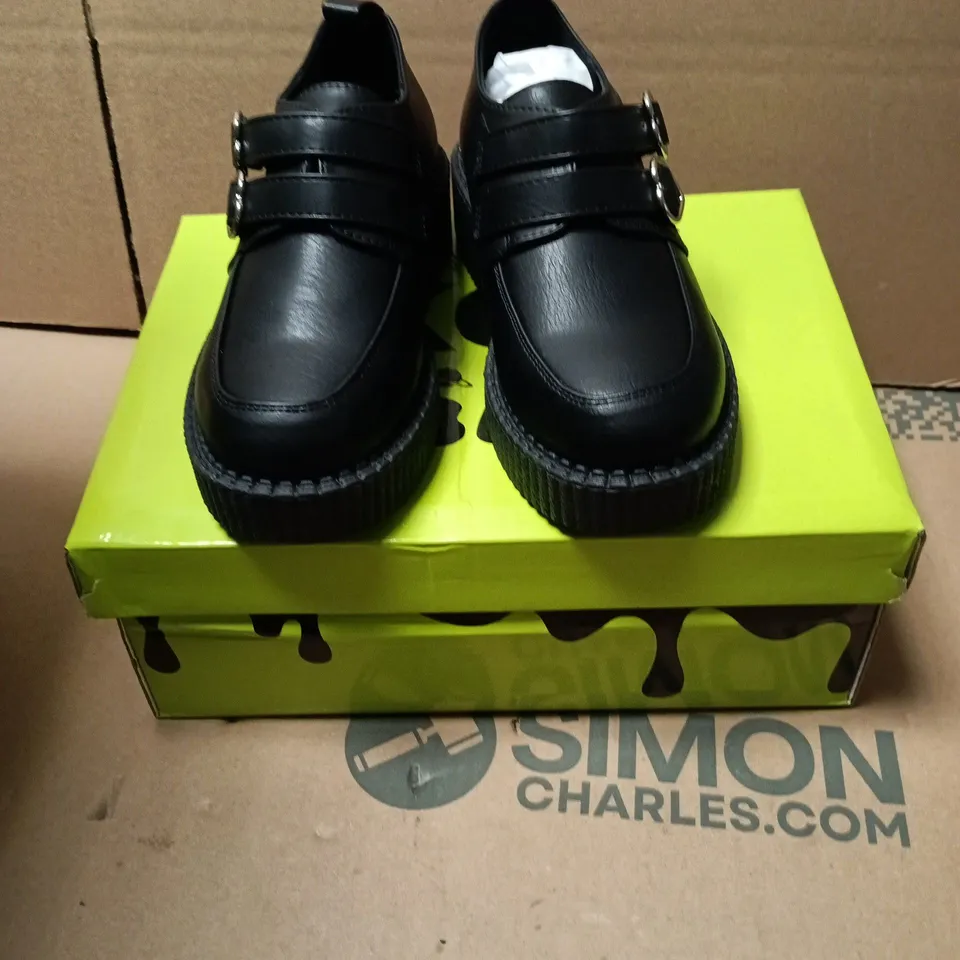 BOXED PAIR OF KOI KIDZ DREAM ADVENTURES KIDZ CHUNKY SHOES IN BLACK - SIZE 1