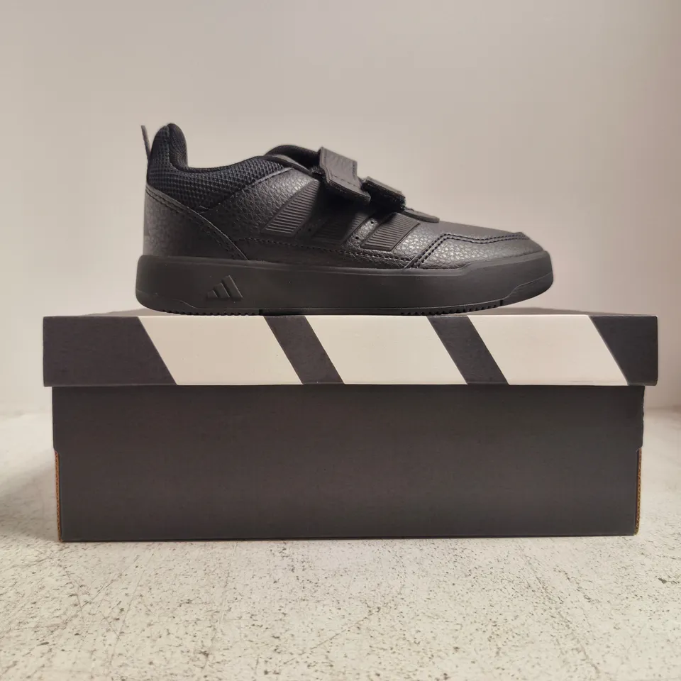 BOXED PAIR OF ADIDAS TENSAUR SPORT 3.0 KID'S TRAINERS IN BLACK SIZE UK 12
