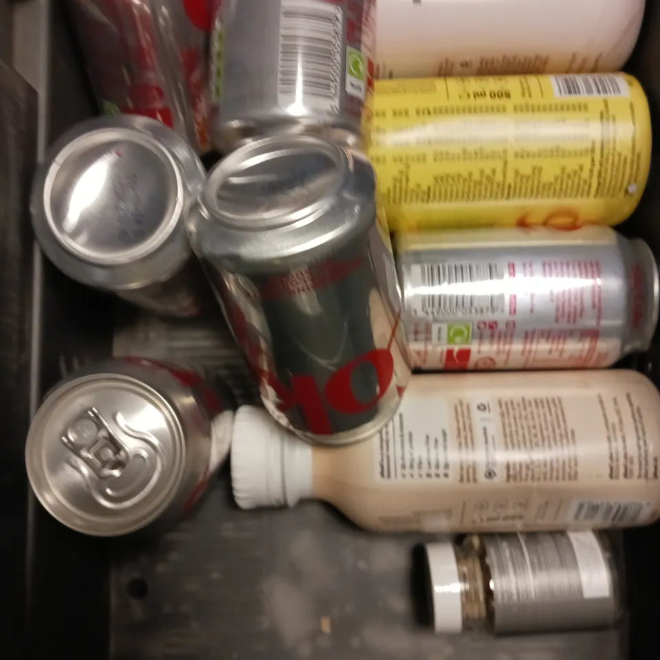 APPROXIMATELY 15 ASSORTED FOOD/DRINK PRODUCTS TO INCLUDE NUT MIX, FOR PLAY CHOCOLATE, ALMOND BUTTER ETC - COLLECTION ONLY 