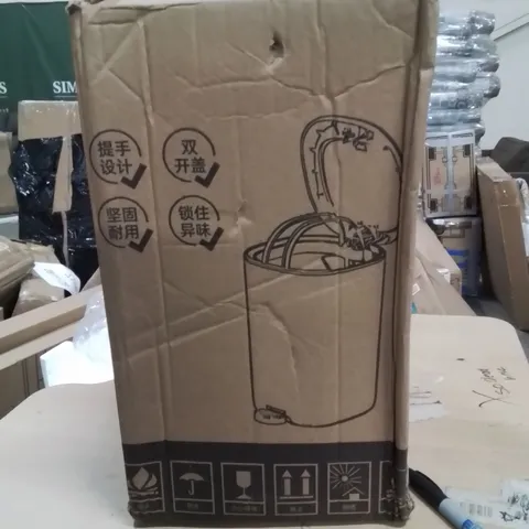 BOXED TRASH CAN 
