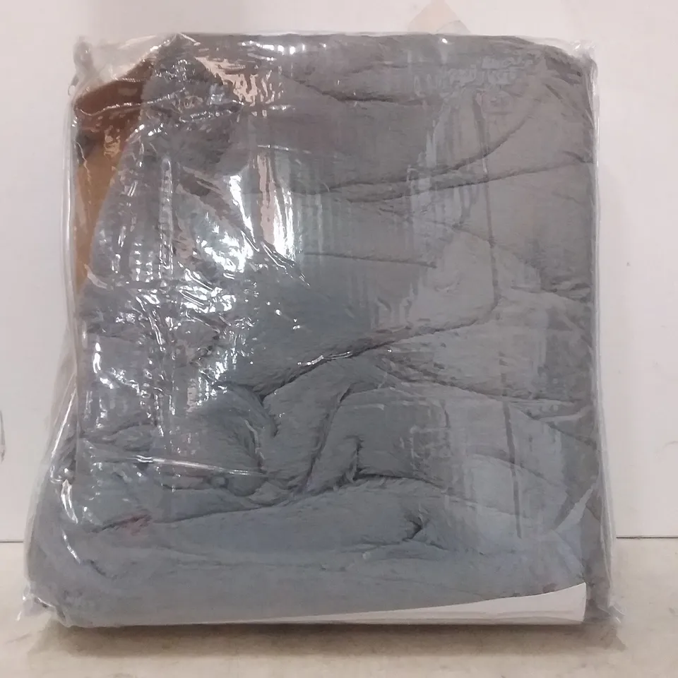 JM BY JULIEN MACDONALD ART DECO EMBELLISHED R0EVERSIBLE FAUX FUR THROW