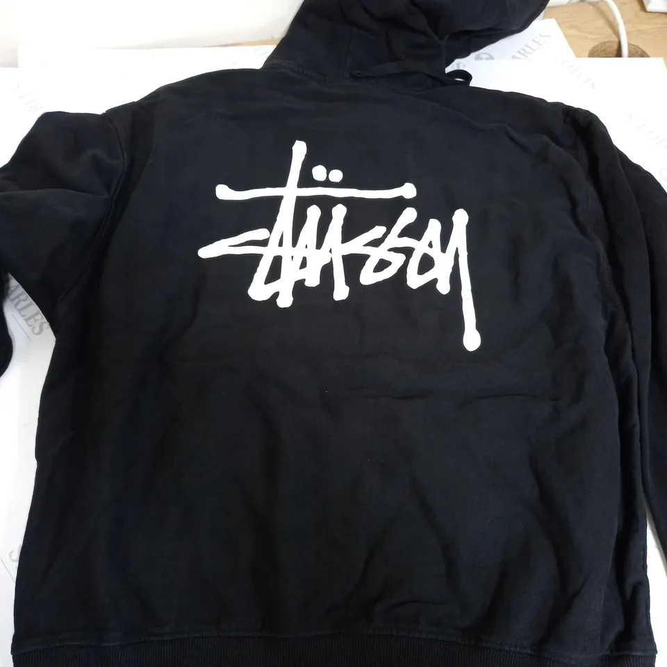 STUSSY BASIC PIG DYED HOODIE IN BLACK- L