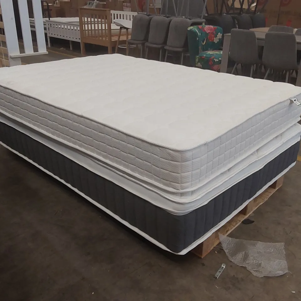PALLET CONTAINING 2x 4'6" MATTRESSES