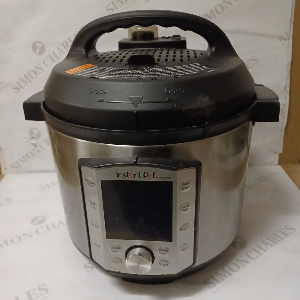 INSTANT POT DUO EVO PLUS ELECTRIC PRESSURE COOKER
