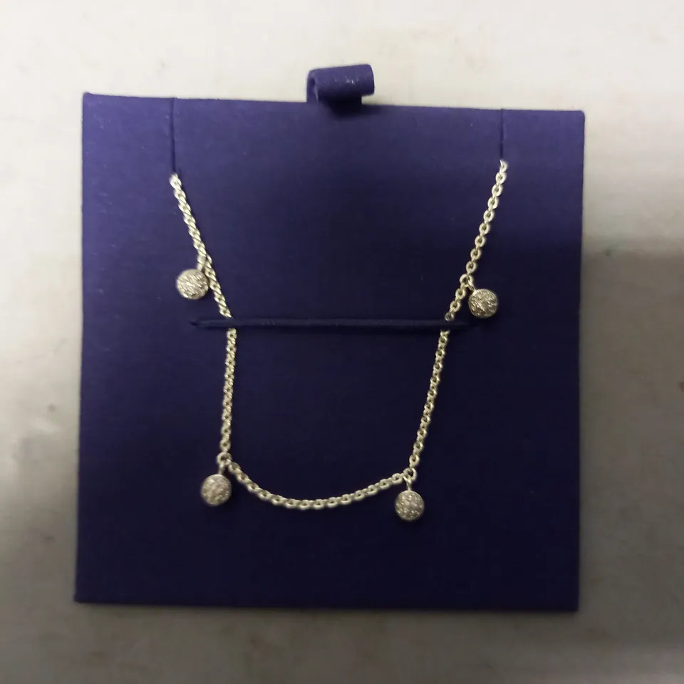 BOXED MONICA VINADER NECKLACE IN SILVER EFFECT