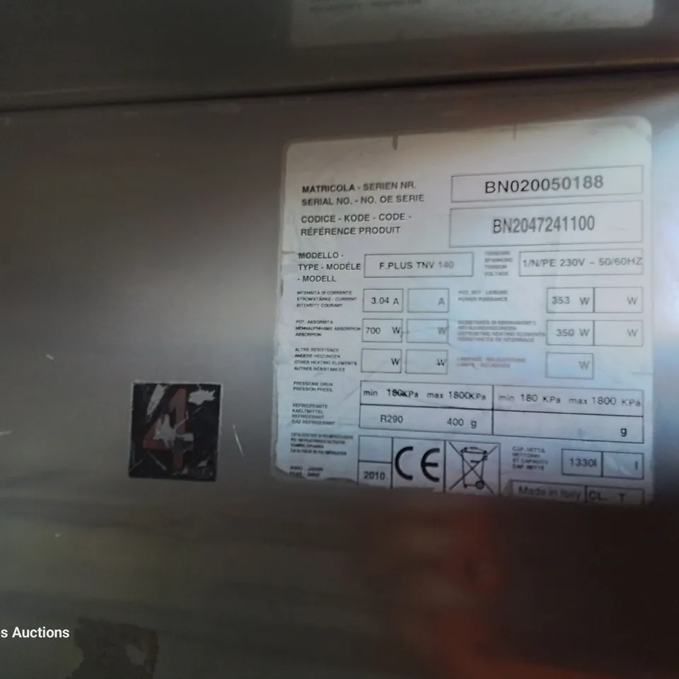 POLARIS DOUBLE DOOR TALL DISPLAY FRIDGE Model F.PLUS TNV 140