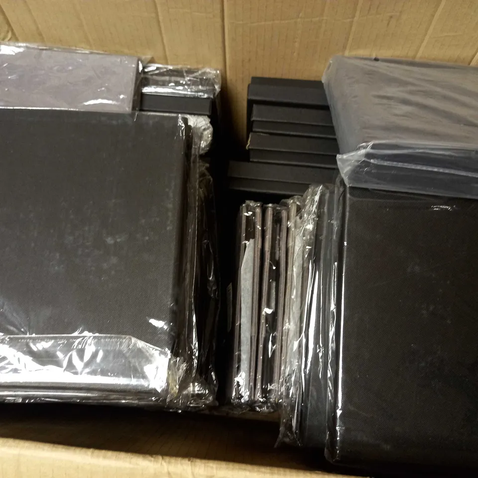 LOT OF APPROXIMATELY 30 ASSORTED TABLET CASES