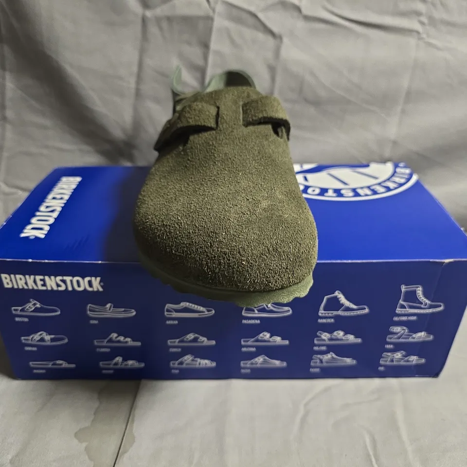 BOXED PAIR OF BIRKENSTOCK TOKIO II SUEDE SLINGBACK SHOES IN DARK SAGE SIZE UK 3.5