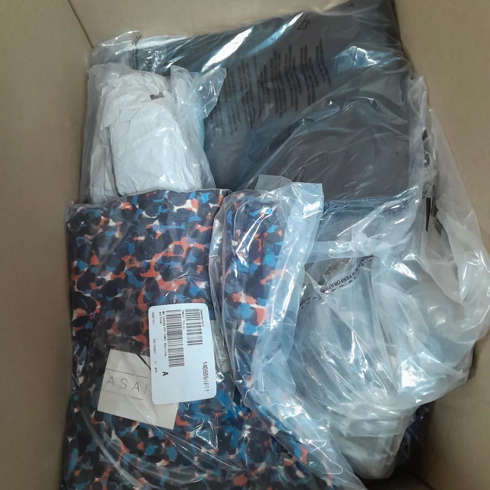 A BOX OF 10 CLOTHING AND ACCESSORIES ITEMS TO INCLUDE A PAIR OF BLUE JEANS A MC TUVA DOWN JACKET AND A NAVY JUMPSUIT 