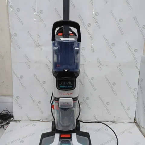 SHARK CARPET XPERT DEEP CARPET CLEANER & BUILT IN STAIN STRIKER EX200UK - COLLECTION ONLY
