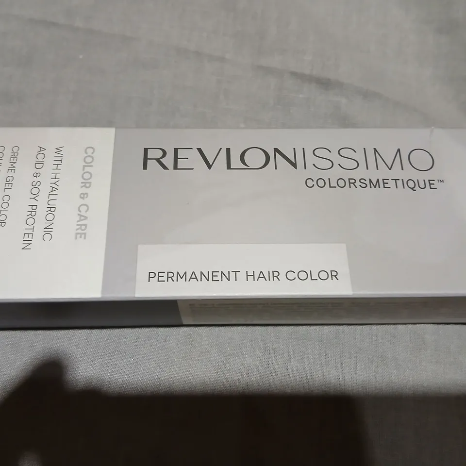  APPROXIMATELY 15 REVLONISSIMO COLORSMETIQUE PERMANENT HAIR COLOR – BOXED