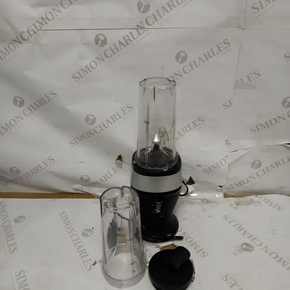 NINJA NUTRI SLIM BLENDER AND SMOOTHIE MAKER CONTAINERS