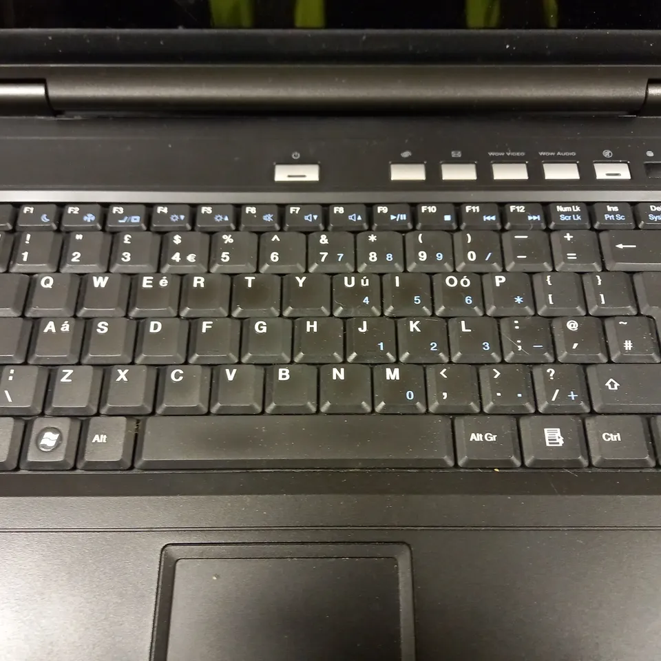 RM FL91 LAPTOP IN BLACK