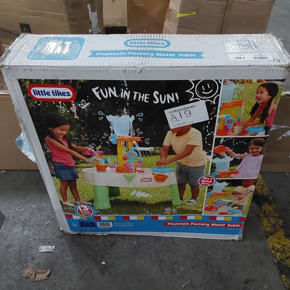 BOXED LITTLE TIKES FUN IN THE SUN PLAYSET
