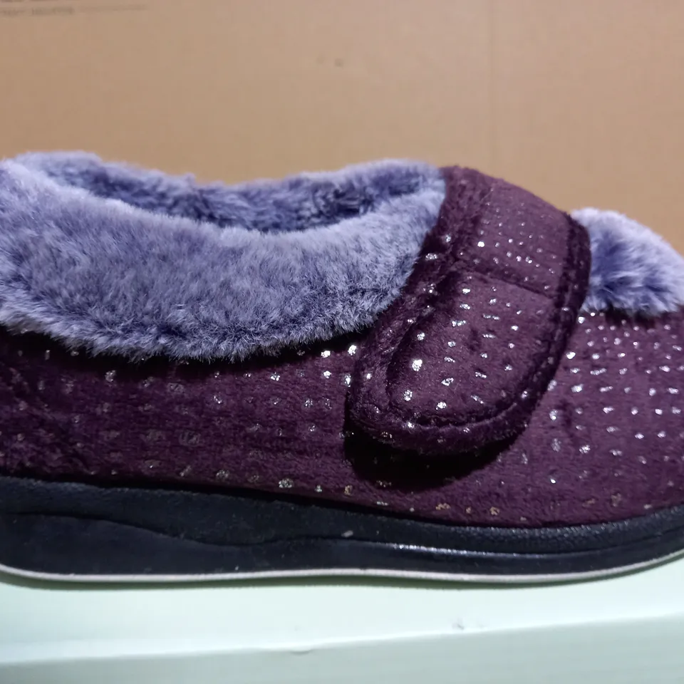 EASYFIT CELENE SLIPPERS PLUM - SIZE 2