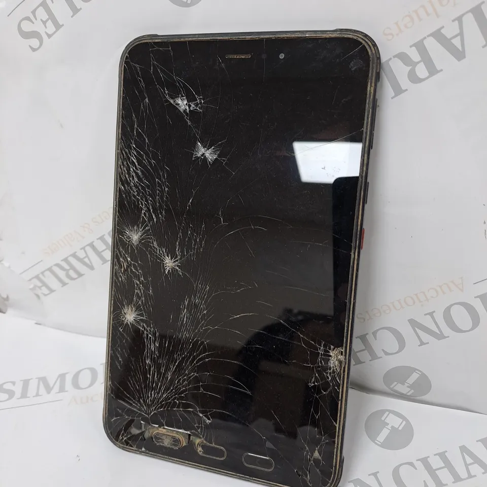 SAMSUNG TABLET SM-T575